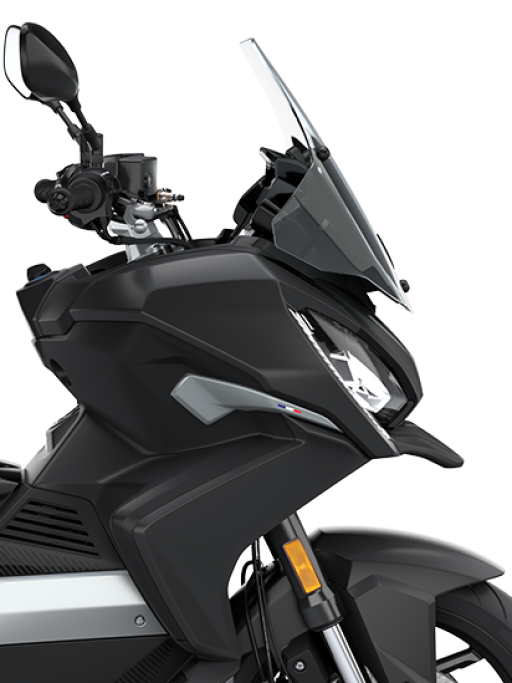 Zwischen urbanen Premium-Rollern und Motorrädern